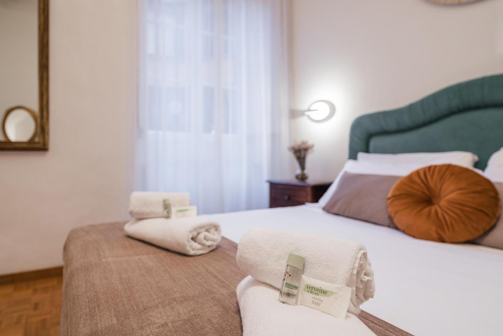 Carla Luxury House Apartment โรม ภายนอก รูปภาพ